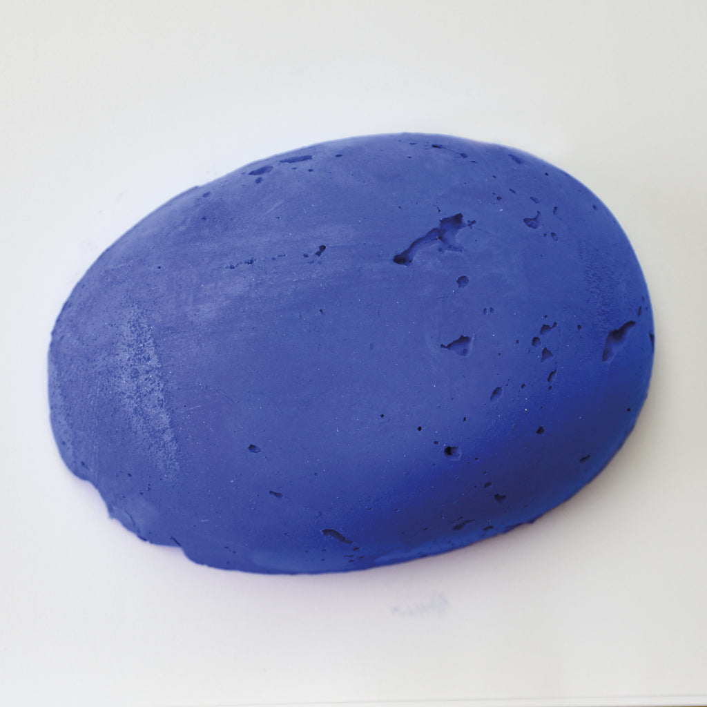 Galet pastel a l'écu - blue outremer