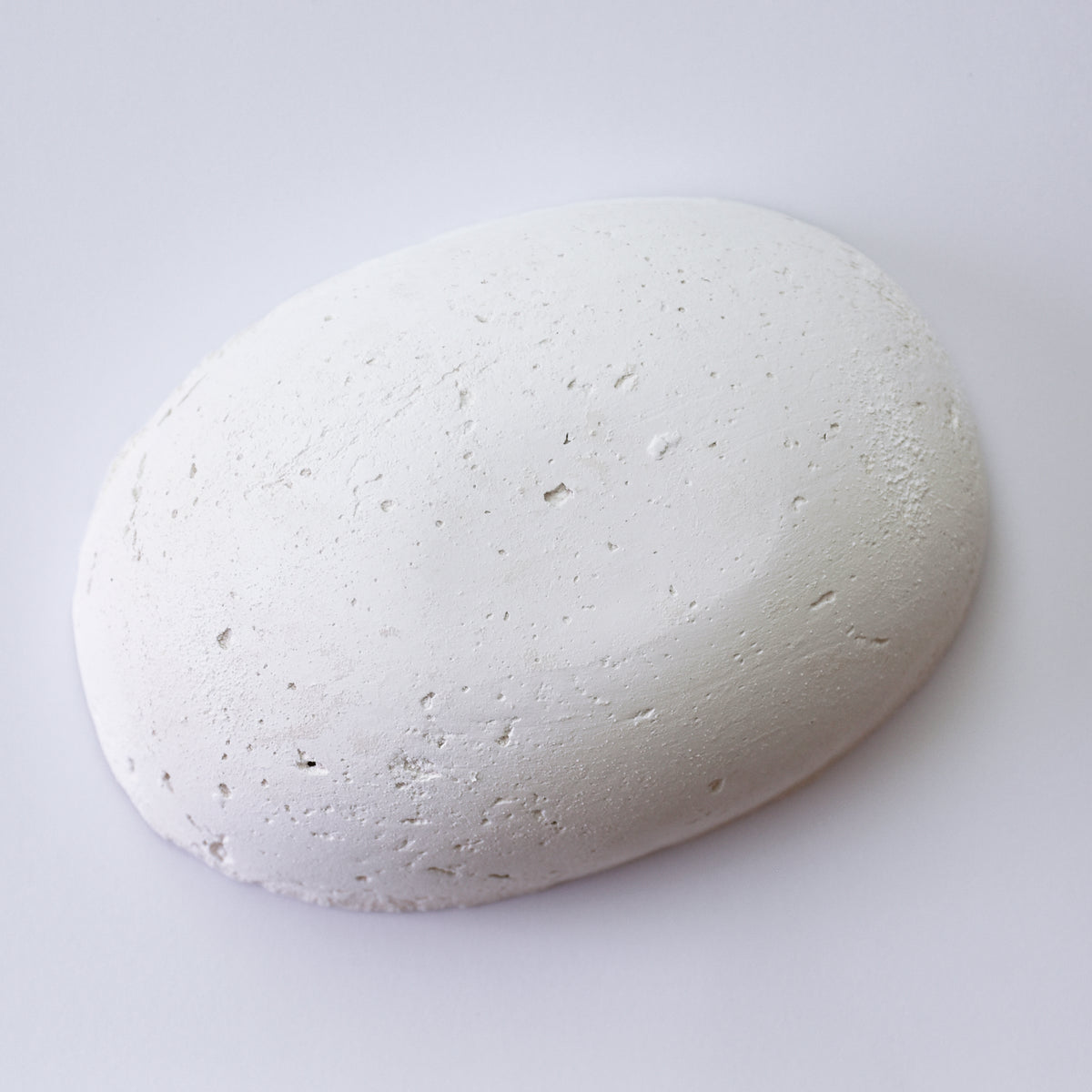 Galet pastel à l'écu - Blanc