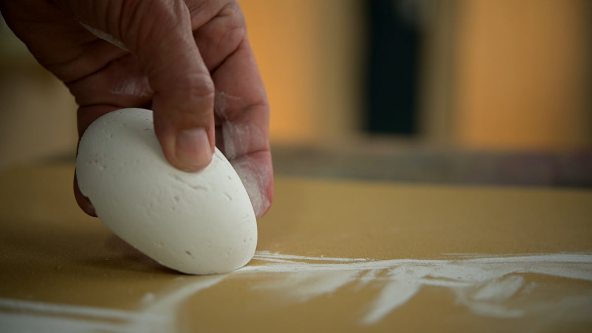 Galet pastel à l'écu - Blanc