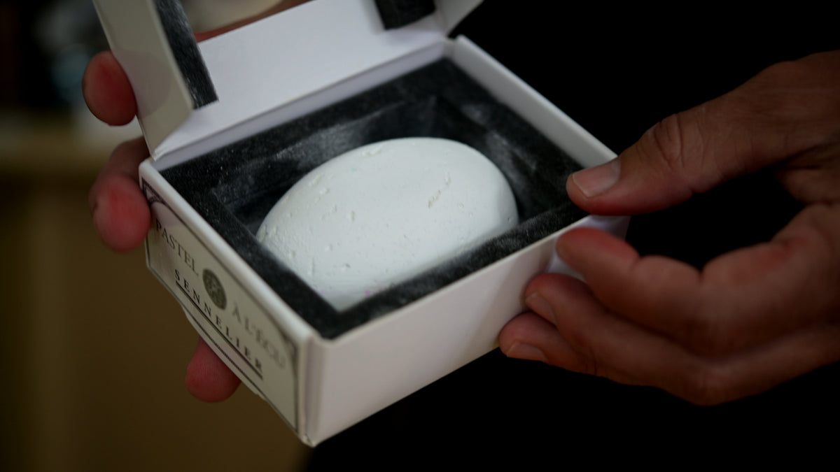 Galet pastel à l'écu - Blanc